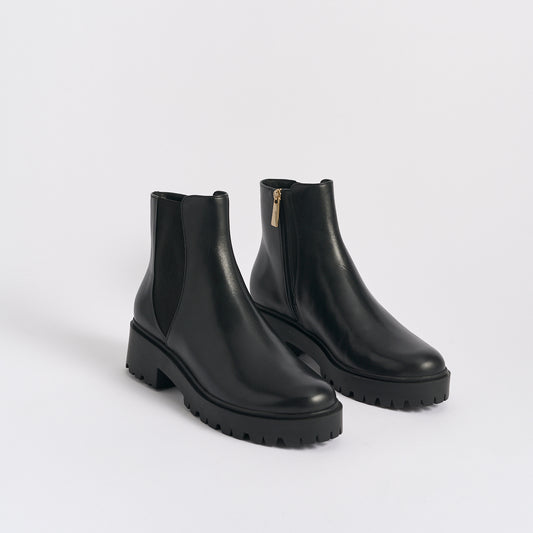 Ava Chelsea Boot | Black