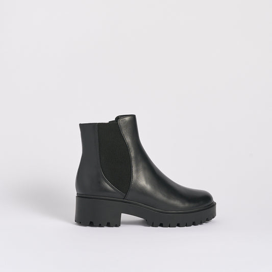 Ava Chelsea Boot | Black