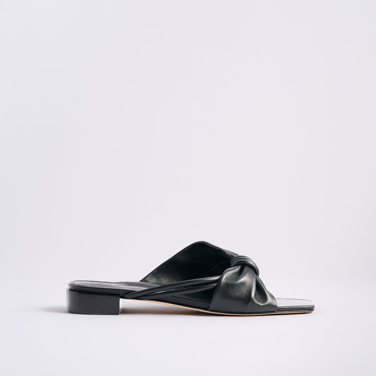 Laney Flat Sandal | Black