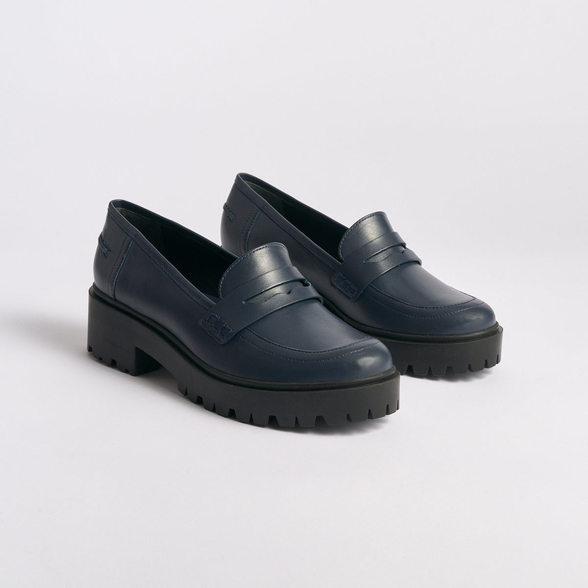 Sabine Lug Loafer | Navy