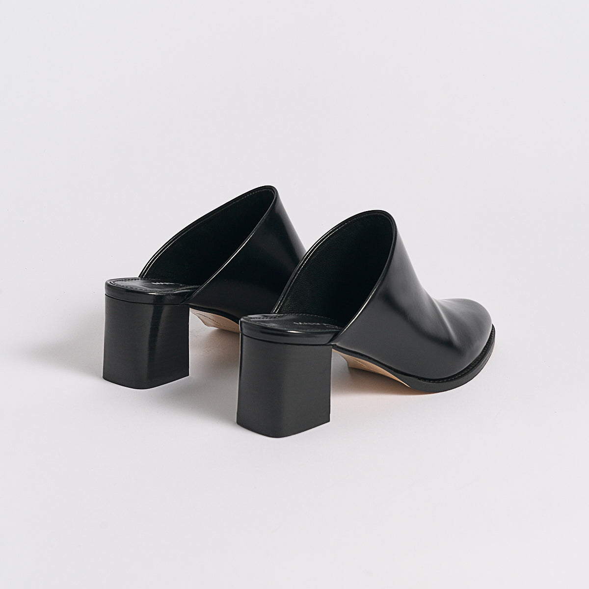 Phoebe 60 Mule | Black